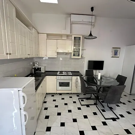 Sakic Apartment *